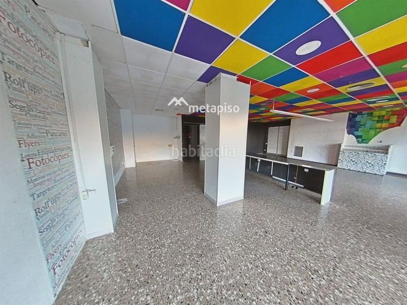 Foto 8cbc873d-248e-49e4-968b-c90b21c989f4. Local comercial  en venta en el tancat en Vendrell (El)