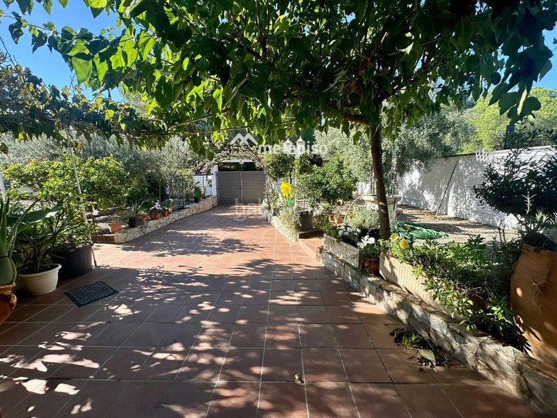 Foto 1247f747-8561-4248-8cd8-85c47645de58. Xalet amb calefacció aparcament piscina a Els Masos - Els Garrofers Coma-ruga