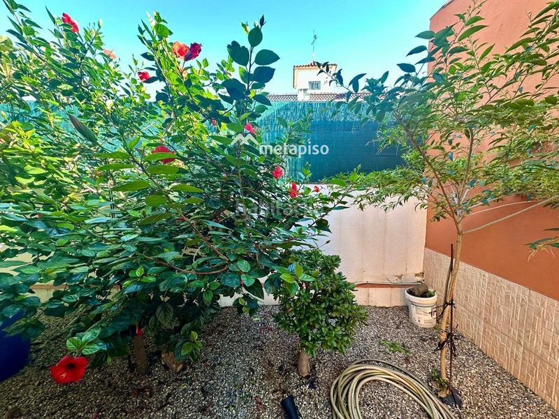 Foto 289ecdca-5ee8-4855-8d2b-7b82fe0d4c22. Xalet amb calefacció aparcament piscina a Els Masos - Els Garrofers Coma-ruga