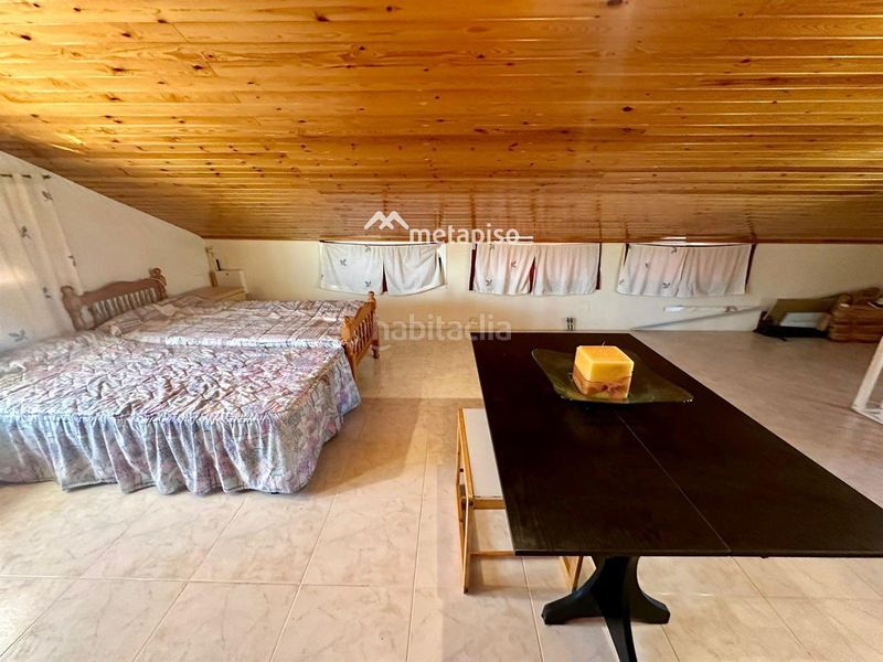 Foto 9249b36d-0468-4b00-bf27-4e1cee54c094. Xalet amb calefacció aparcament piscina a Els Masos - Els Garrofers Coma-ruga