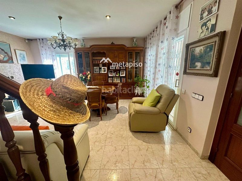 Foto fb67a68a-a532-4dda-aea5-c44197090aca. Xalet amb calefacció aparcament piscina a Els Masos - Els Garrofers Coma-ruga