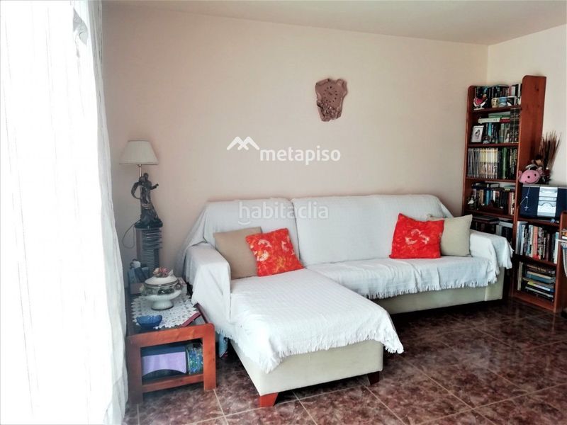 Foto 7f01178e-7d37-41f6-b901-6ceba0e8b070. Casa adossada amb calefacció aparcament a Arboç (L´)