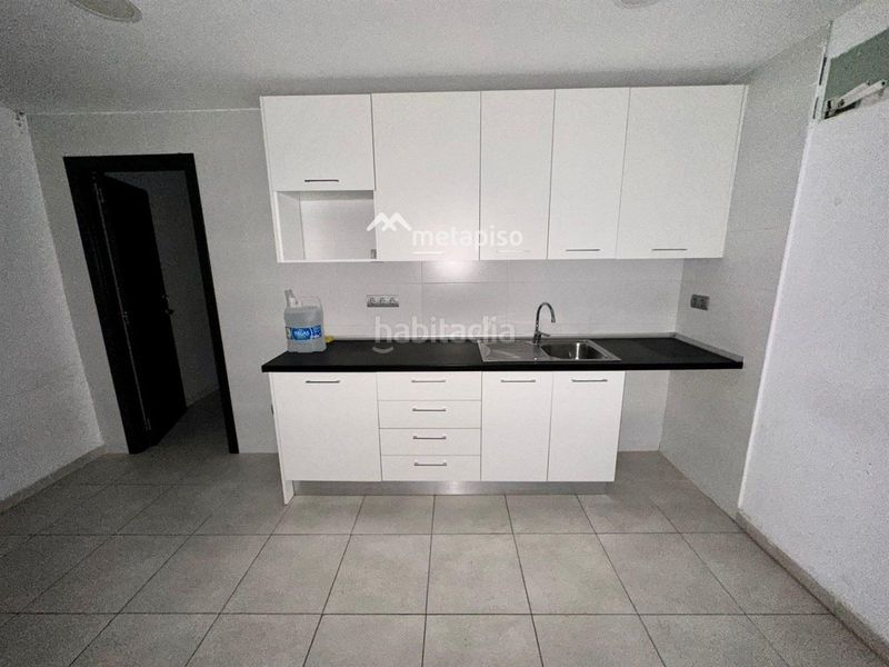 Foto 9c51ae84-a777-4677-9f93-eb8e406d7b9b. Ufficio in Eixample Tarragona