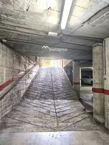 Foto bff3a686-4032-4642-ad21-6e8797ca34ee. Aparcament cotxe a El Tancat-Mas d´en Gual Vendrell (El)