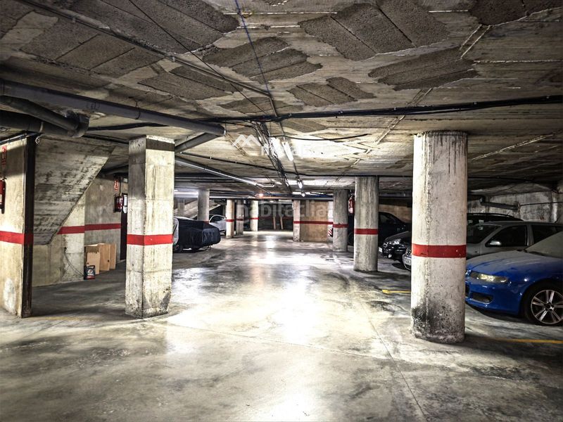 Foto d772c528-a086-4ba5-9ca2-96e3c802213c. Aparcament cotxe a El Tancat-Mas d´en Gual Vendrell (El)