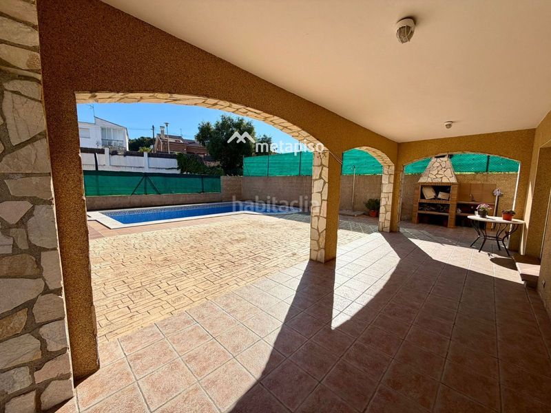 Foto 0bfe0d83-33e9-4b69-a76f-7eb4ab8f4c63. Xalet amb calefacció aparcament piscina a La Franquesa-Oasis Park Vendrell (El)