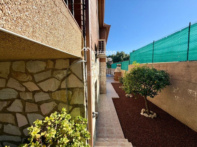 Foto 1f4efd12-b1c2-4e8f-868b-97bcd9b8e2c5. Xalet amb calefacció aparcament piscina a La Franquesa-Oasis Park Vendrell (El)