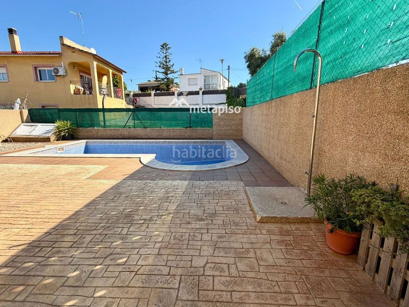 Foto a3d6f169-d785-4d91-b6f6-24bf5bf30ffa. Xalet amb calefacció aparcament piscina a La Franquesa-Oasis Park Vendrell (El)