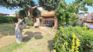 Chalet  Merce rodoreda. Chalet  en masia blanca!!!!