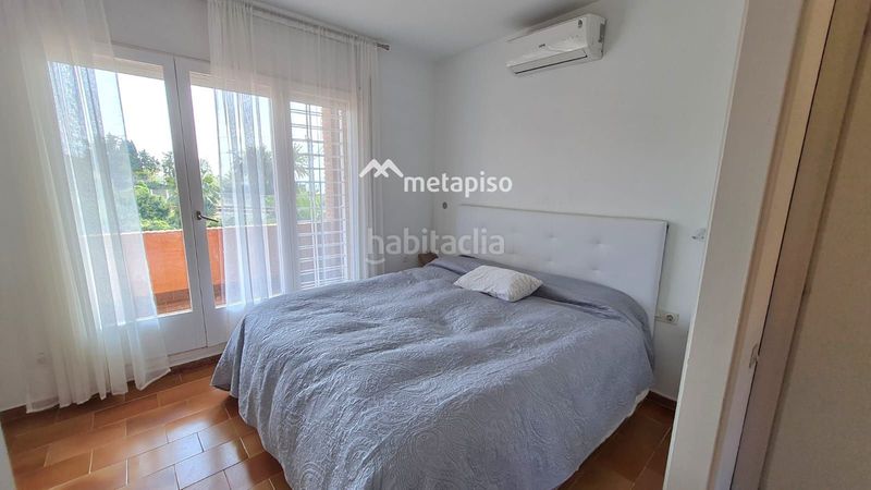 Foto 443c2651-6c74-4930-891e-56a2d510a791. Xalet amb calefacció a Coma-ruga platja Coma-ruga