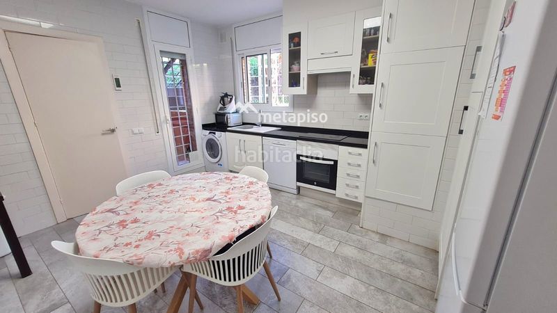 Foto f215eb23-c112-4cdf-a3bc-7873a89329a1. Xalet amb calefacció a Coma-ruga platja Coma-ruga