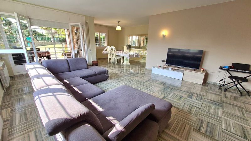 Foto f8c0c472-e7a1-4641-b5f0-3cee40aaa37f. Xalet amb calefacció a Coma-ruga platja Coma-ruga