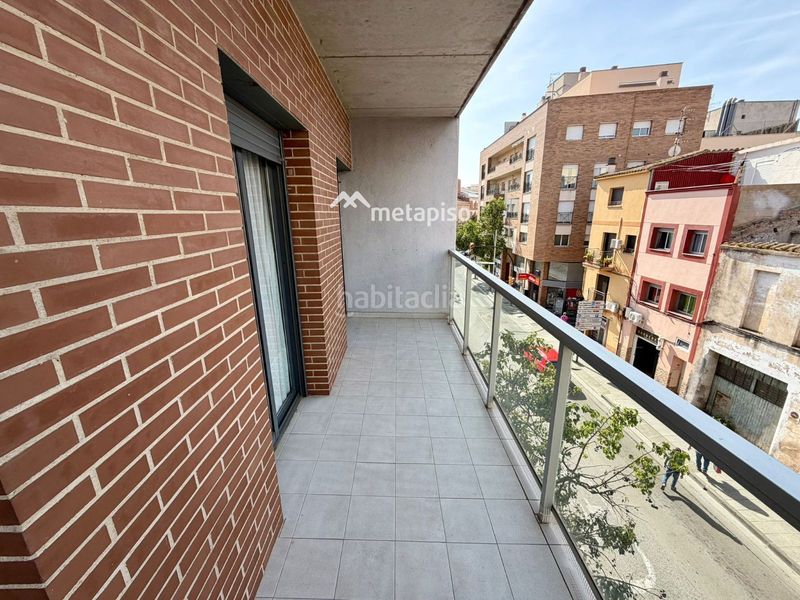 Foto f3db30d6-c122-452f-87ad-984028f29fd4. Pis amb calefacció aparcament a Centre Vendrell (El)