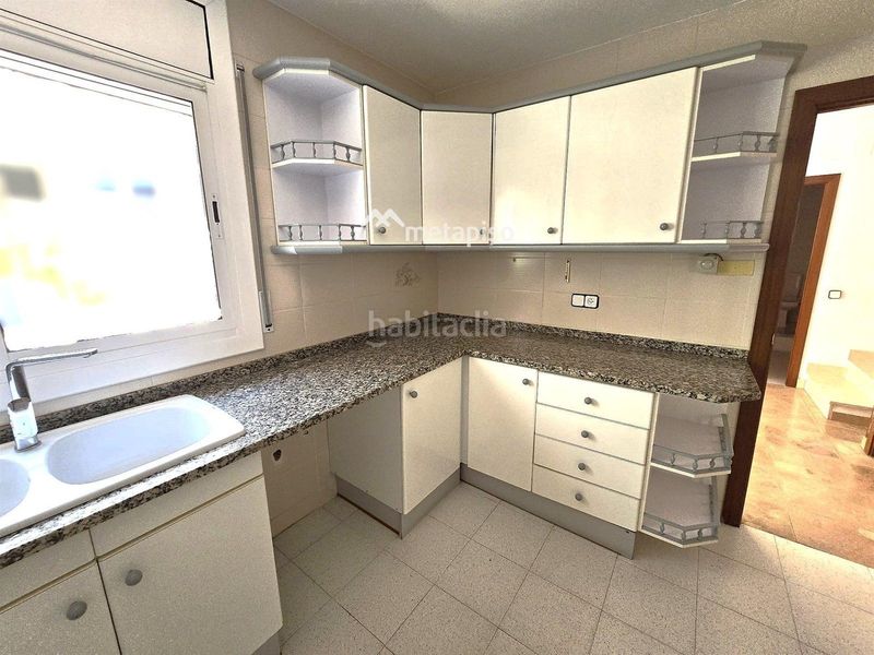 Foto eff2310e-053d-4bc9-8e93-fc74e729b71d. Casa adossada amb calefacció aparcament a El Tancat-Mas d´en Gual Vendrell (El)