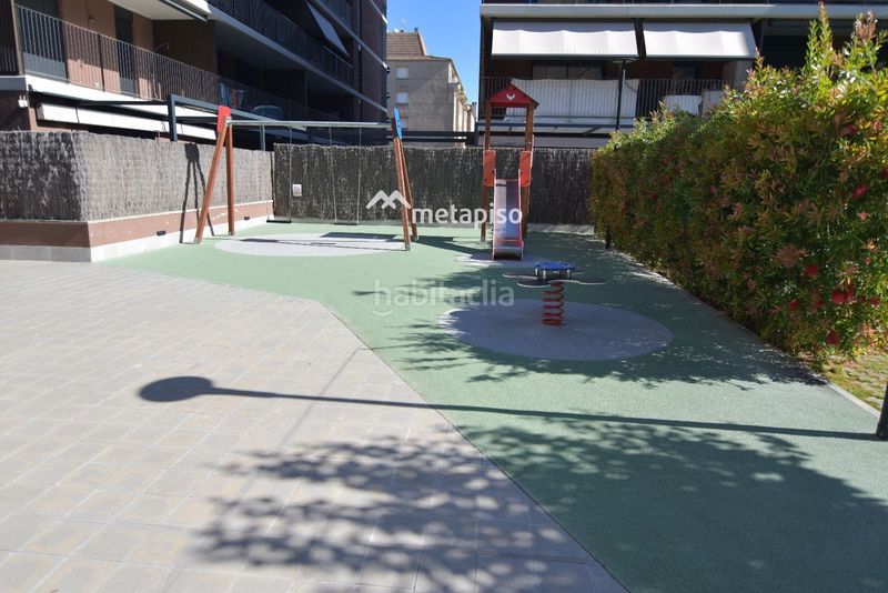 Foto 74031f84-9d33-4875-bbe9-91636456d048. Dúplex amb aparcament piscina a L´Estany Calafell