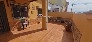 Maison jumelée  Verge de montserrat. Oportunidad en les peces! acogedora planta baja con aire acondic