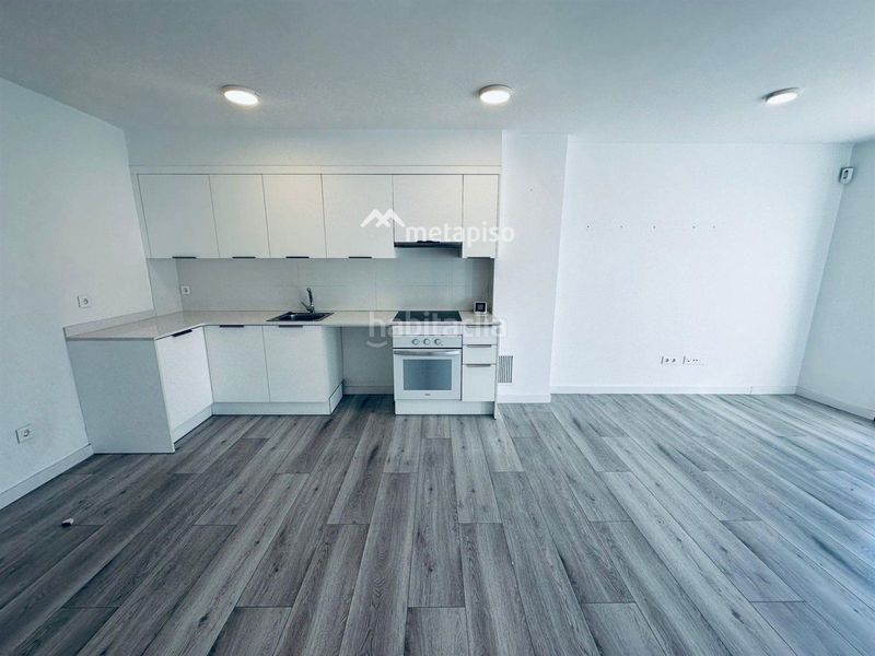 Foto f0288dc0-7d76-41a7-afe9-0aa98a5e3c3d. Rent flat with heating in Centre Vendrell (El)