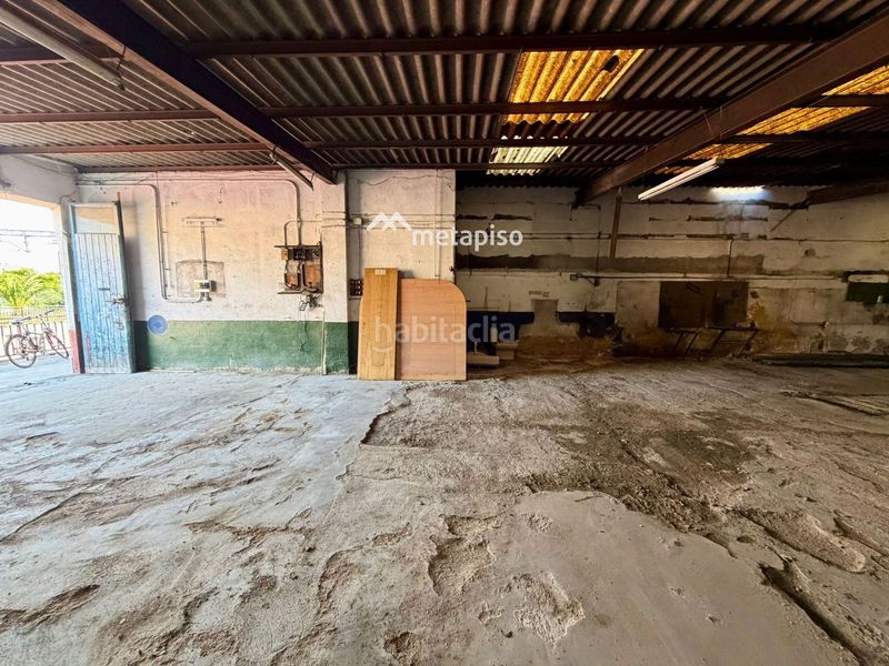 Foto 59c2057a-92ad-44c1-966f-a820ea14501e. Nau industrial a Centre Vendrell (El)