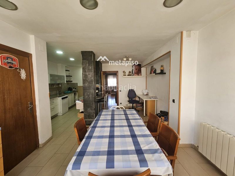 Foto ec3c59e8-41be-4b3f-9f30-74930bfa8106. Casa adossada amb calefacció a Centre Vendrell (El)