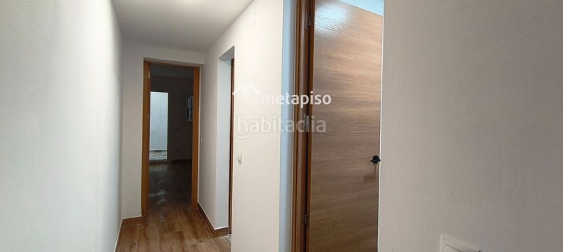 Foto e878ec64-1497-4abe-afbd-afcdbe2d3051. Casa amb calefacció a Centre Vendrell (El)