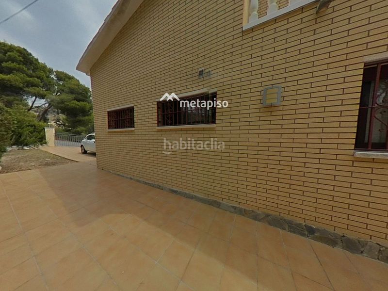 Foto 0270e58a-1f4c-476b-9b46-16a377c56400. Xalet amb calefacció aparcament piscina a Roda de Barà