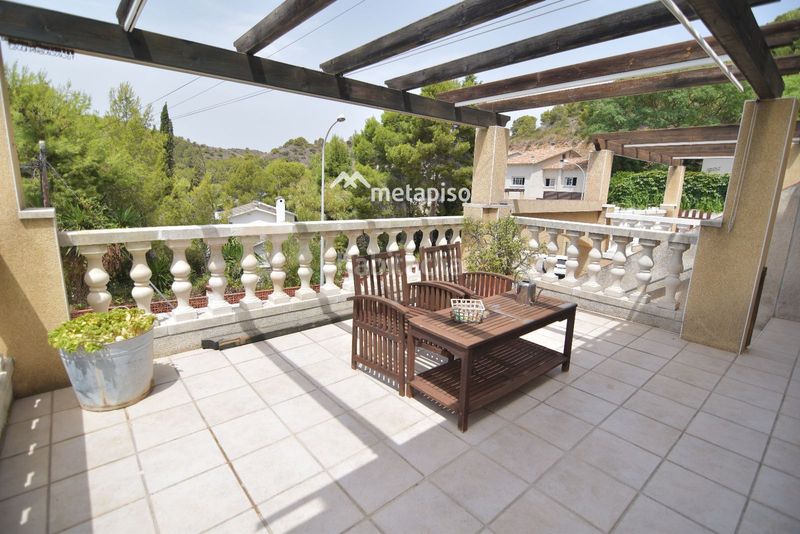Foto 3243bd99-f77e-472d-ae60-2cace162b051. Casa adossada amb calefacció aparcament piscina a Roda de Barà