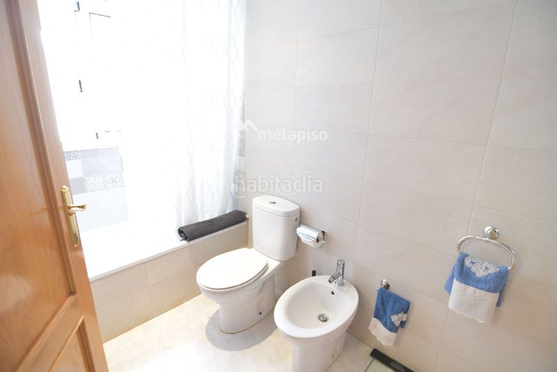 Foto 6419f275-7d7a-4263-be9f-7d74fd839a2d. Casa adossada amb calefacció aparcament piscina a Roda de Barà