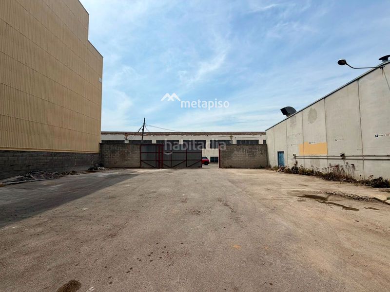 Foto 1f9e756a-d733-4ce3-b915-3d228860d4b8. Lloguer finca rústica a Centre Vendrell (El)