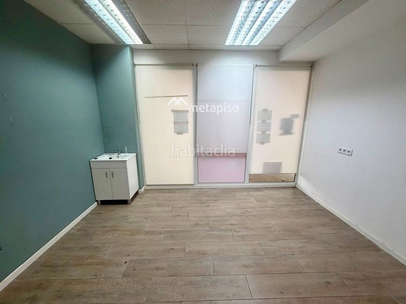 Foto 061f153d-cbc0-4722-95d0-11fe6f72dcf8. Local comercial a Centre Vendrell (El)