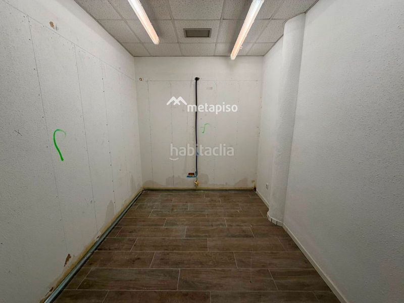 Foto 45ff8bca-c8f6-4ddd-9773-0e920d1f48fb. Local comercial a Centre Vendrell (El)