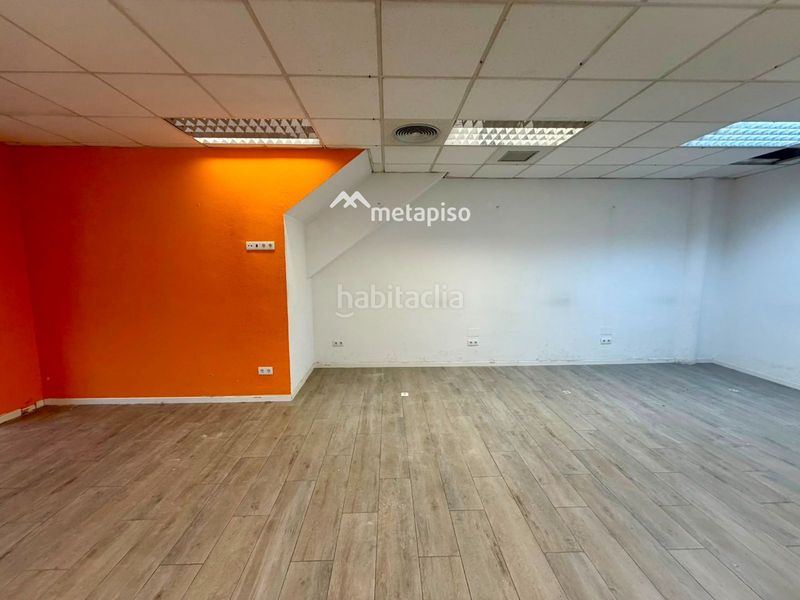 Foto c042efd3-8bfc-4a5a-9b0f-d974860ed9ae. Local comercial a Centre Vendrell (El)