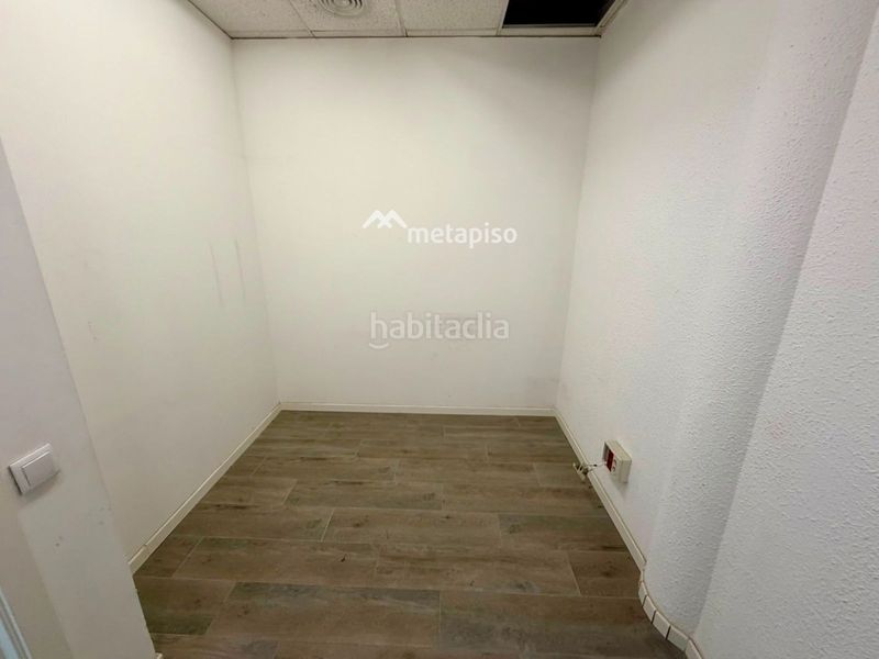 Foto c8a00d7b-8b3e-4ac7-a5ad-dbd8502fb132. Local comercial a Centre Vendrell (El)