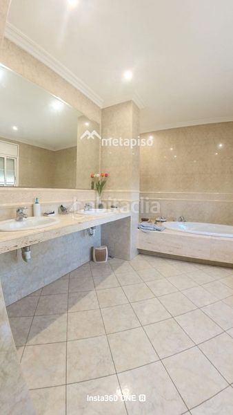 Foto 458c4b12-db1d-4ea6-89b0-b27e47746fc0. Xalet amb calefacció aparcament piscina a Piera