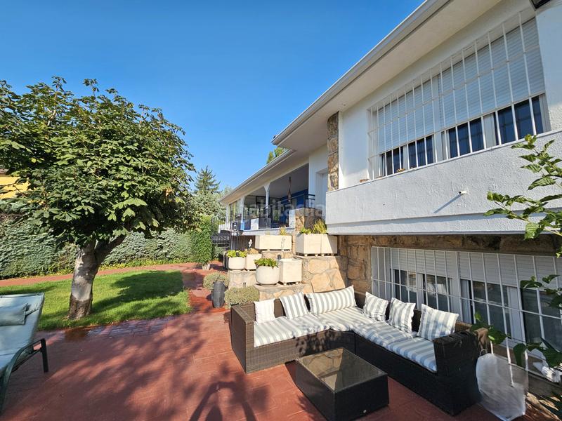 Foto c22f450d-f415-4f15-a7ec-3afa6c6efa8e. Chalet avec cheminée chauffage parking piscine dans Alpedrete