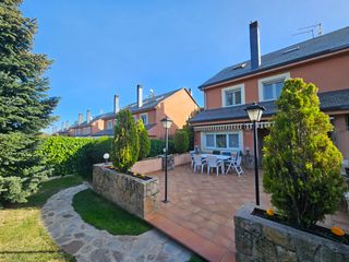 Chalet  Calle miguel de cervantes