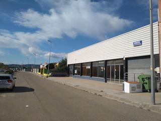 Nave industrial en Desconocido 180. Fantàstica nau a blanes