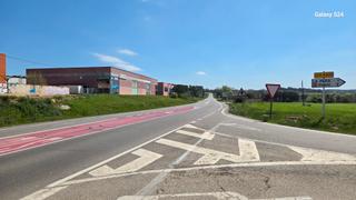 Nau industrial a Carrer gavarres 72. La teva nova nau entre girona i l’empordà: cantonera, àmplia i p