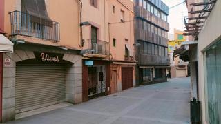 Maison jumelée à Carrer major 20. Oportunitat única a palamós: edifici unifamiliar i comercial al