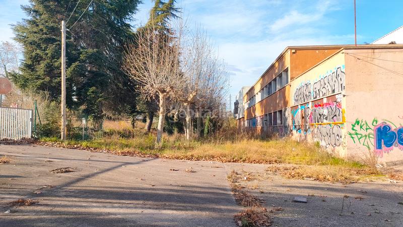 Foto 17f8ec7c-9b8c-47c5-b125-596a762b533b. Affitto capannone industriale in Bescanó