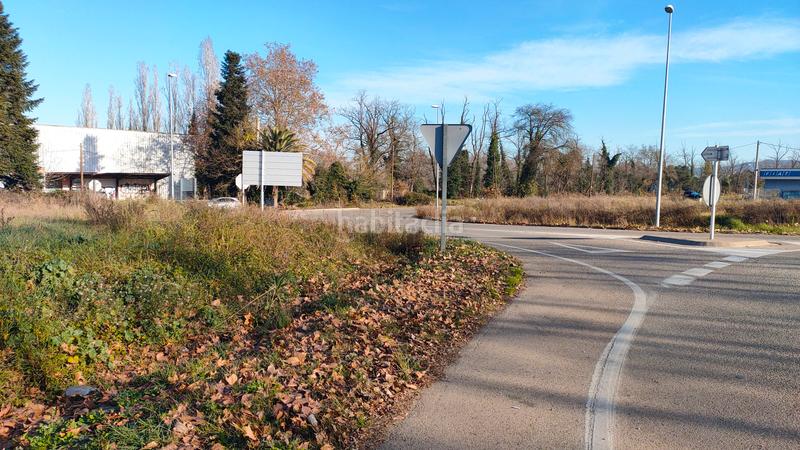 Foto 73fdc67d-279b-49dc-8a18-3c434c6cd32f. Affitto capannone industriale in Bescanó