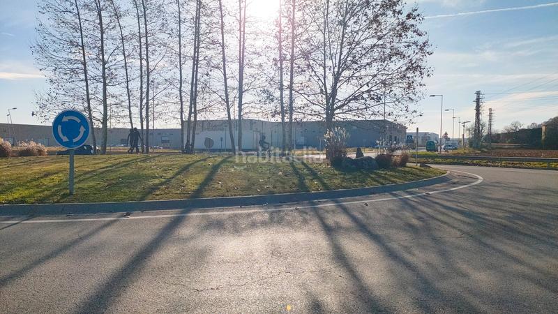 Foto cdecb3e6-b78d-4d17-a597-deff886f01fd. Miete fabrikhalle in Bescanó