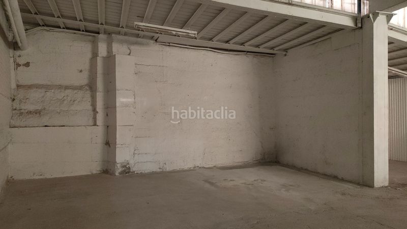 Foto ec52d55c-89e9-42c9-90db-e8fede076d11. Alquiler nave industrial en avinguda de frança 73 magatzem polivalent amb molta visibilitat a la n-ii, sortida nord de girona en Sant Julià de Ramis