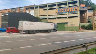 Nau industrial a Avinguda de frança 73. Gran nau industrial cantonera a sant julià: ubicació estratègica