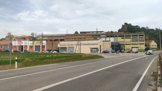 Lloguer Nau industrial a Avinguda de frança 73. Gran nau industrial cantonera a sant julià: ubicació estratègica
