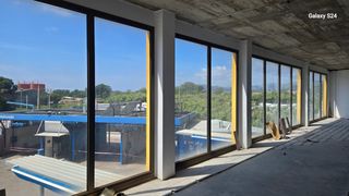 Lloguer Local Comercial a Carretera accés costa brava 192. Local ampli i polivalent de 510 m² amb gran façana d’aparador a