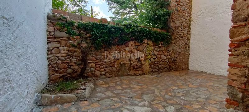 Foto 62f069fa-2e63-446d-b3f9-d081060db647. Masía en carrer de l'hospital 12 vida de poble a 20 min de girona: casa reformada amb 5 habitacions, terrassa i llar de foc en Cervià de Ter