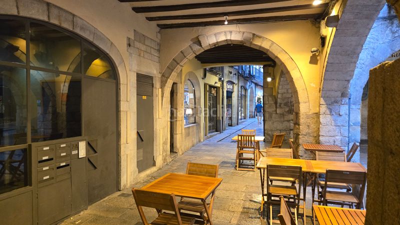 Foto 33849824-1f2a-4c00-a3ec-9b3a90497d78. Miete geschäftsraum in carrer de la cort reial 13 in Girona