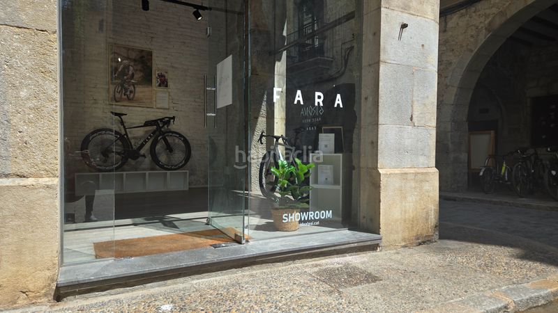 Foto bed6e6af-69e5-4c19-9f0c-a14319befee0. Miete geschäftsraum in carrer de la cort reial 13 in Girona