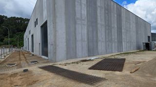 Alquiler Nave industrial en Sarrià de Ter. “nau nova ampliable a girona nord, amb reserva oberta i entrega