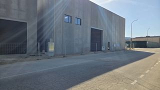 Alquiler Nave industrial en Sarrià de Ter. “nau nova a girona nord, amb reserva oberta i entrega prevista a